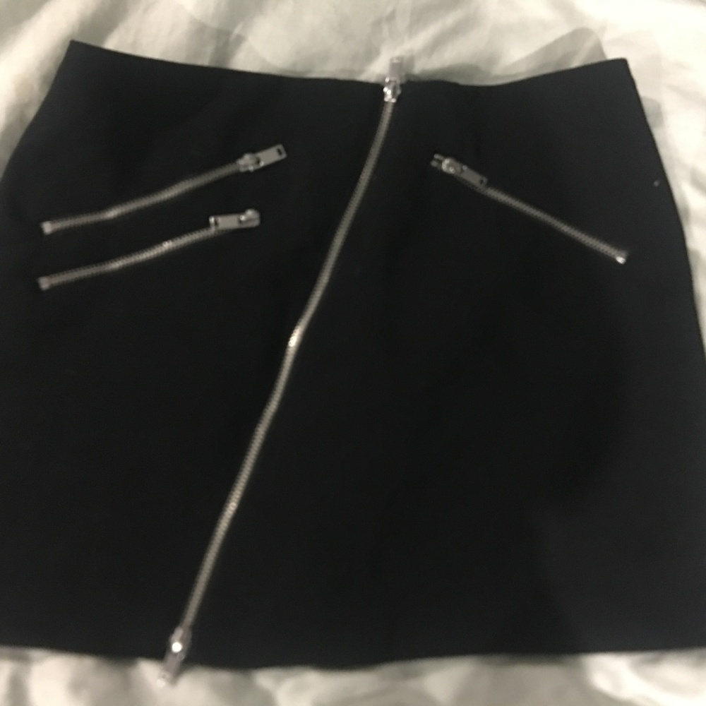 Asymmetrical zipper skirt